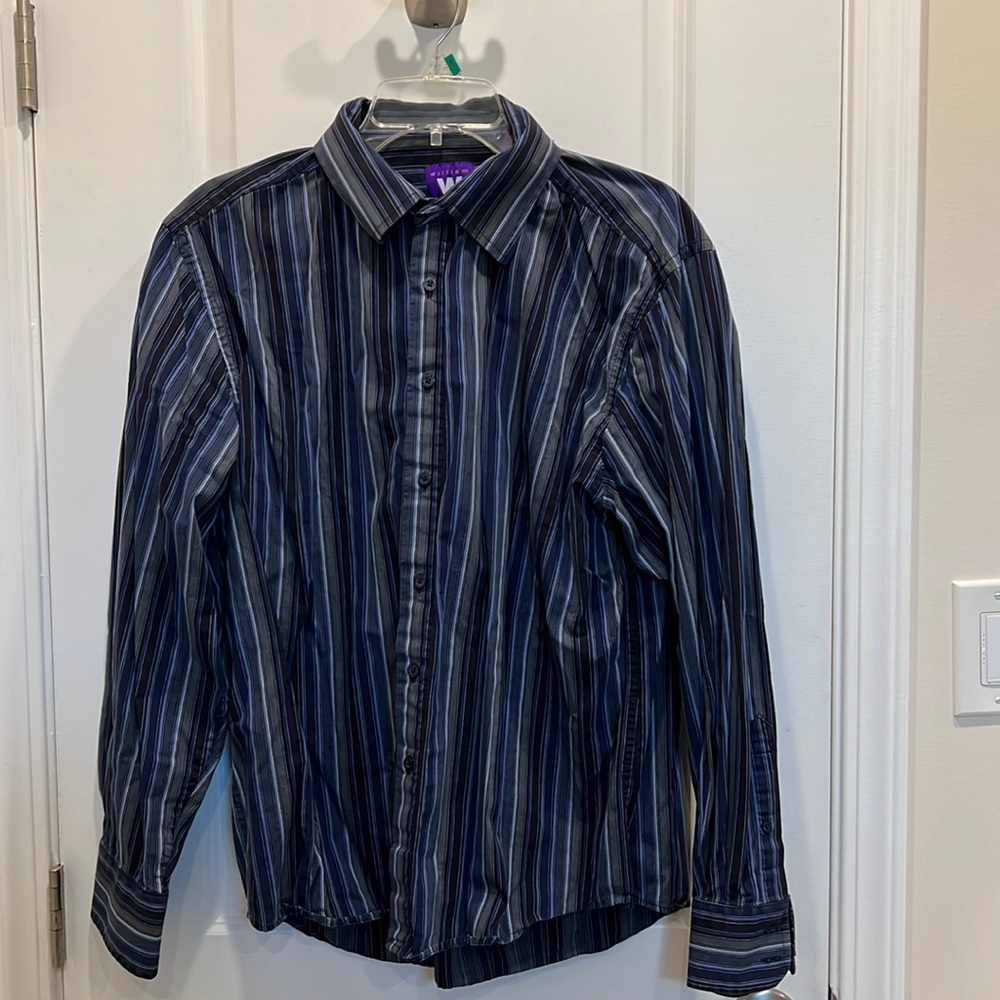 William W  Mens Multi Colored striped long sleeve dress shirt. Size L.